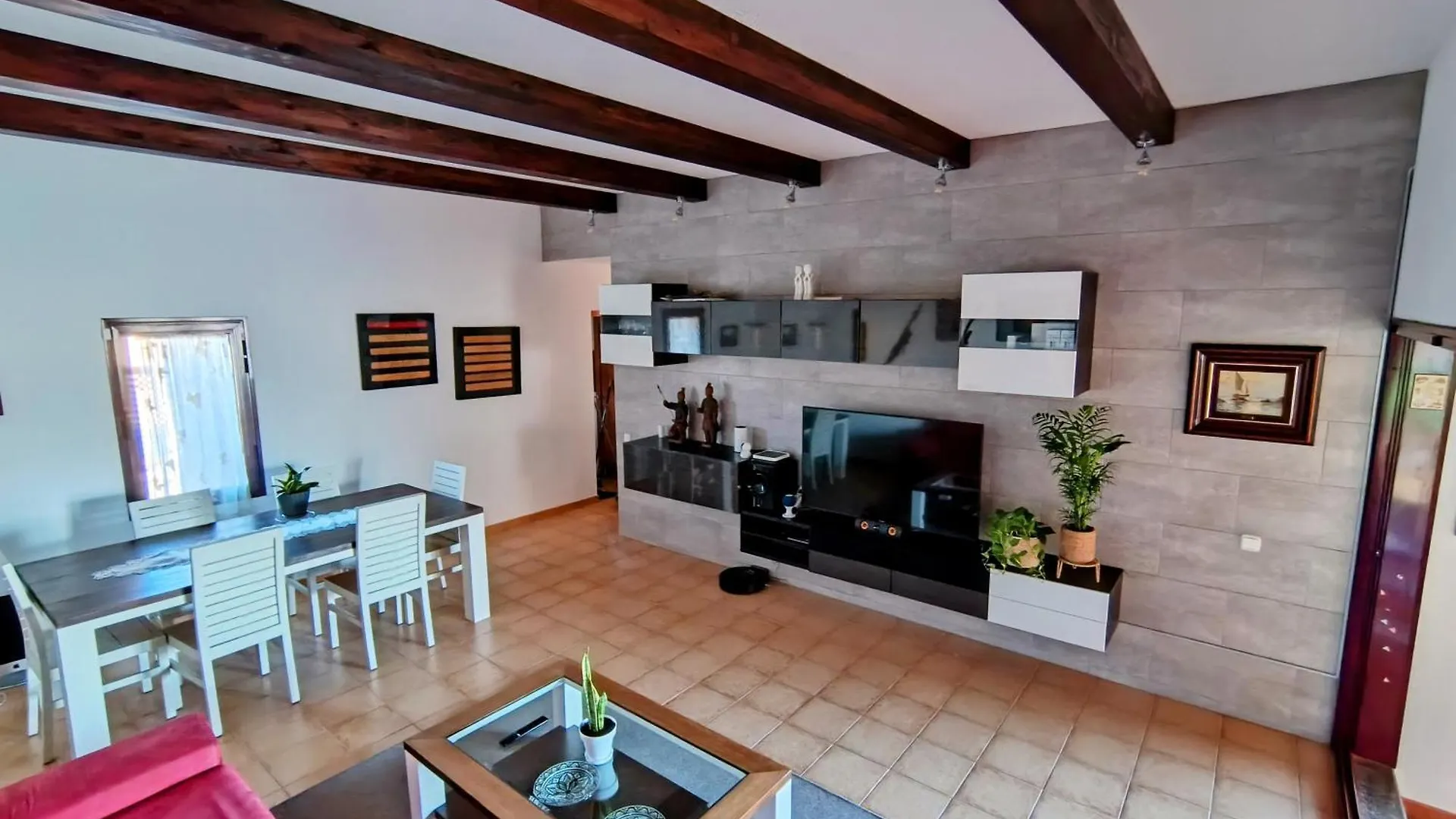 Villa Enola La Oliva